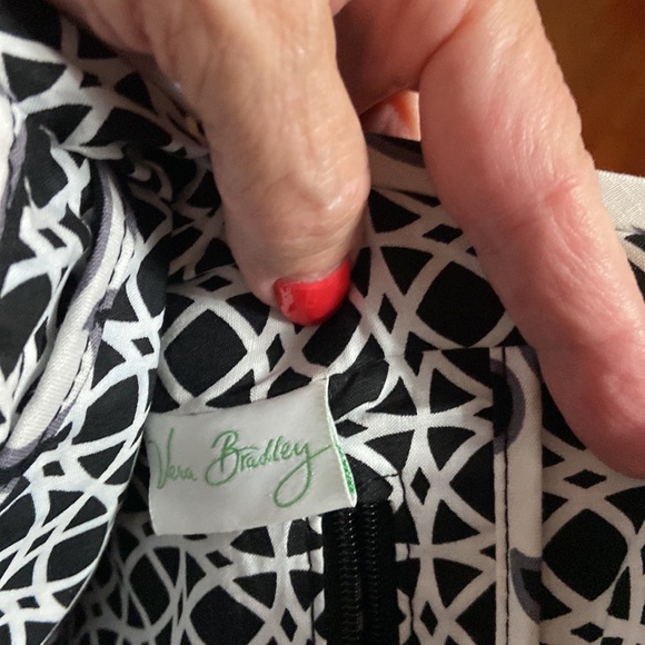 Vera Bradley snap closure purse 12x14x4. Black and white - Picture 4 of 4